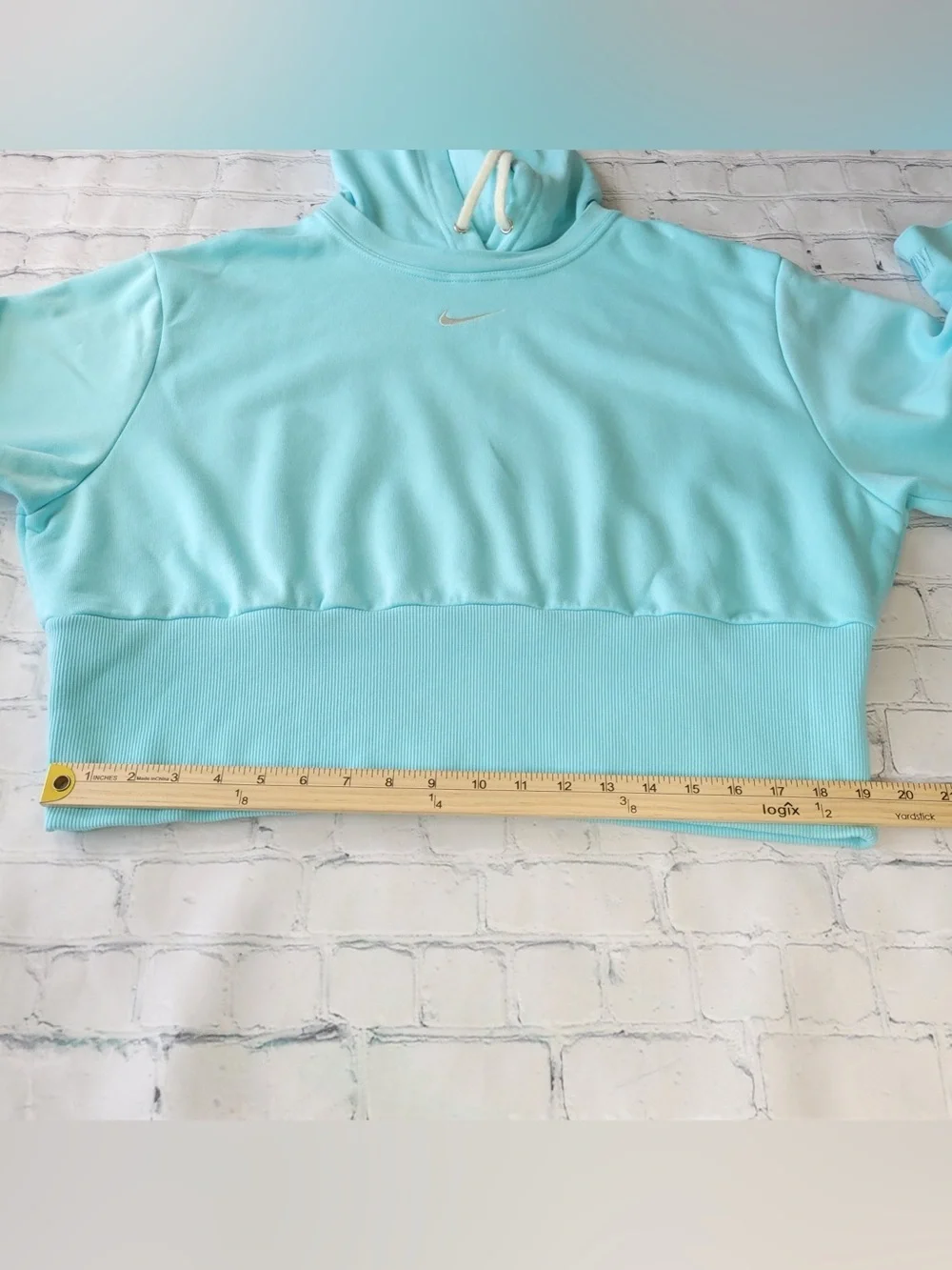 ✅ Nike Aqua blue Hoodie with White Swoosh size XL